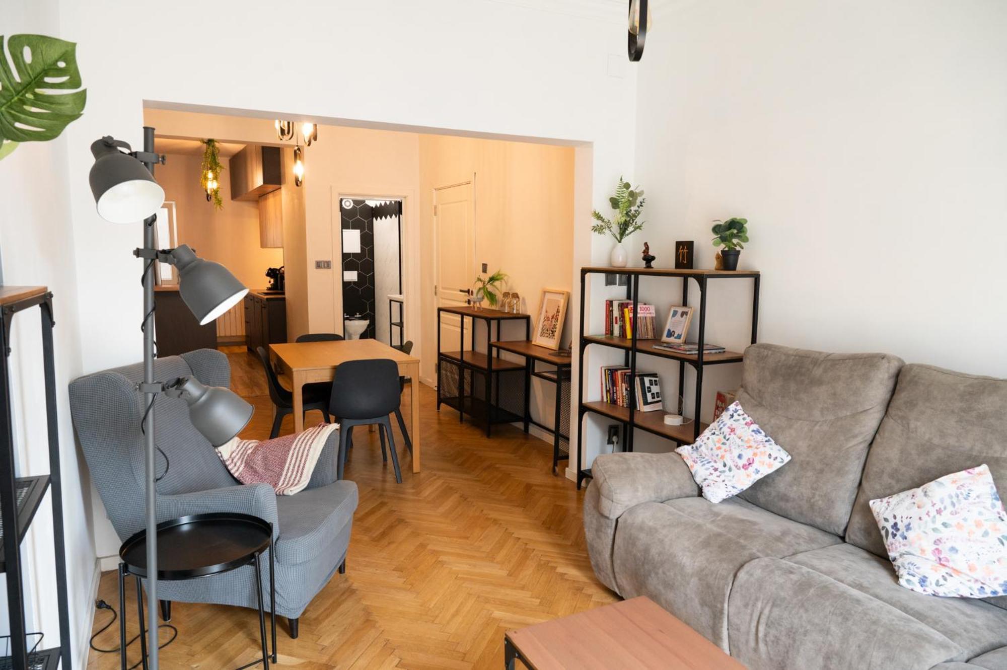 Perfect Long-Term Stay Stylish And Spacious Top Center Next To Vitosha Blvd Sofia Esterno foto